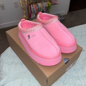 UGG Tazz Love Pink Valentine’s